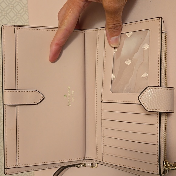 Kate Spade Pink Star-Patterned Wristlet EUC - Picture 9 of 11